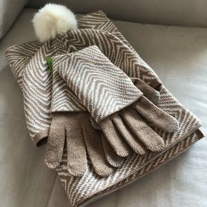 NWT Vera Bradley Outerwear set in Zebra Intarsia